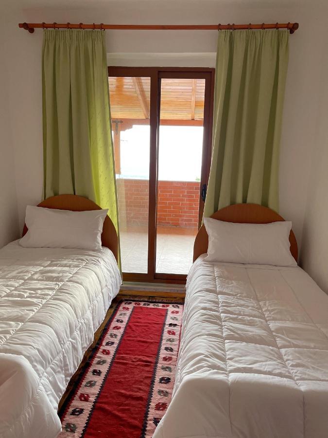 Vila 8 Kruja Kültér fotó